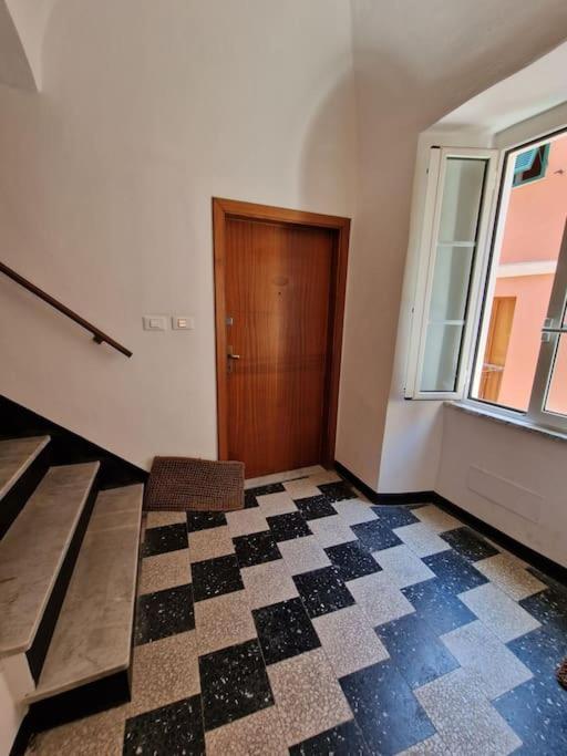 Silver Sands Finale Ligure - Traditional Apartment - 4 Beds & Terrace By The Beach Eksteriør billede